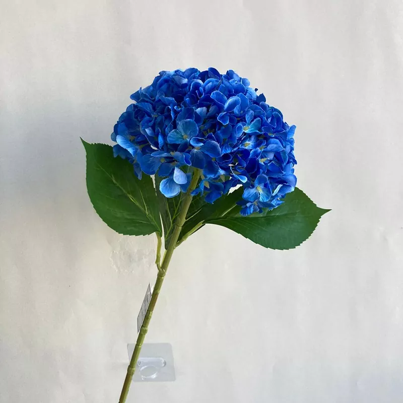 Varför föredrar människor konstgjorda blommor framför färska blommor?
