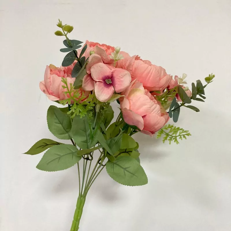 Vilka material är konstgjorda blommor gjorda av?