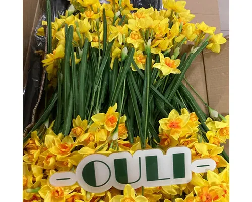 En komplett guide för att köpa konstgjorda blommor i bulk