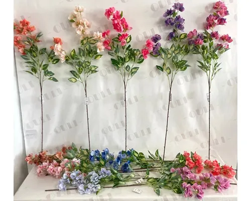 Hur man håller konstgjorda blommor ser fräscha ut